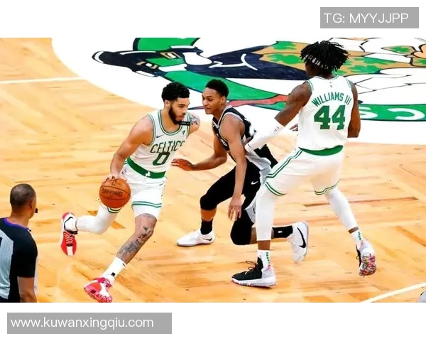 马刺与凯尔特人全场激战回顾精彩瞬间与关键时刻分析