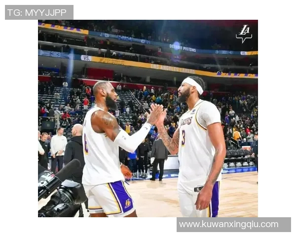 2012年湖人与火箭的经典对决回顾与精彩瞬间分析